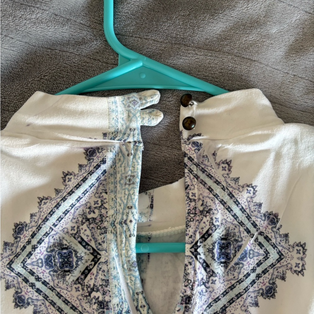 Dress - Picture 3 of 3